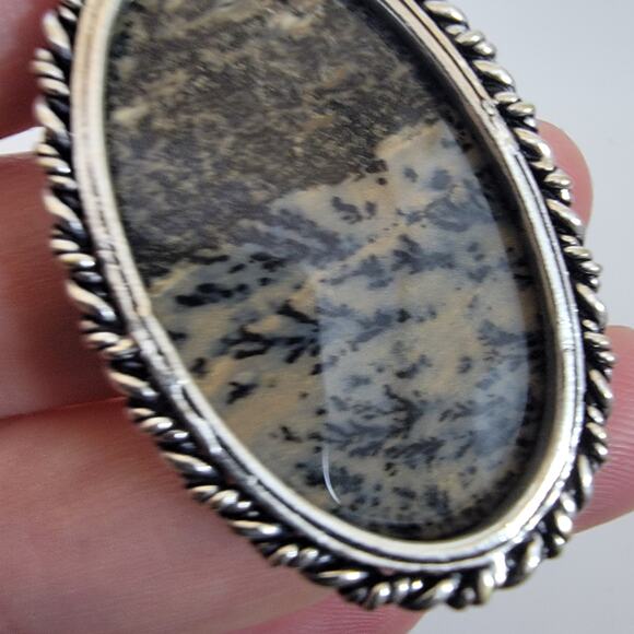 Handmade Silver Pendant with Dendritic Agate Cabochon - Picture 6 of 10